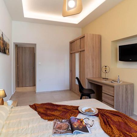 Four Season Apartment Rhodes City Екстериор снимка